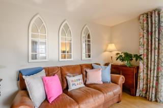 Riverside Cottage - 3