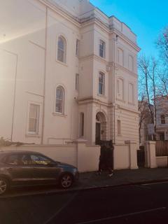 Modern 2-Bed Penthouse on Iconic Abbey Road & Large Terrace - 9