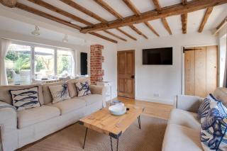 Holly Cottage - 3