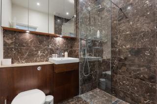 Elegant 2 BR Flat in Kensington - 8