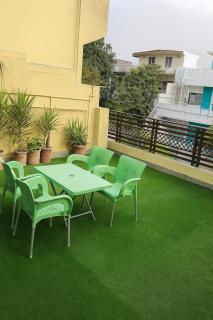 Entire Four Bedroom Cozy Home in G9 Islamabad - 2