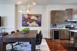 Hanger - A Birdy Vacation Rental - 9