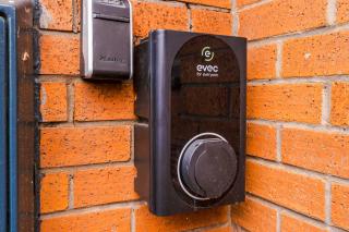 Minutes to the Coop Live Arena & Etihad Stadium - Free Parking with EV Charger - 6