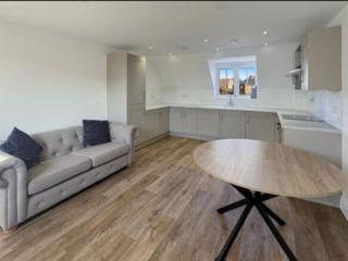 Stylish 2BR in Wickham Market - 9