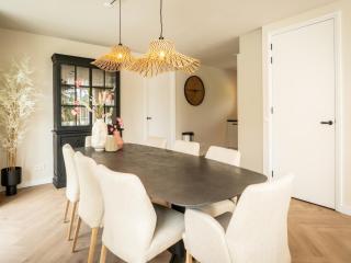 Pretty Holiday Home in De Koog Texel with Garden - 2