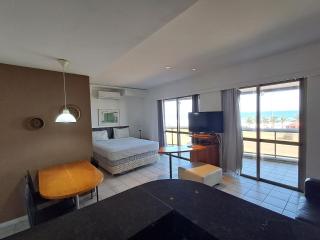 CasaDelMar flat com piscina, wifi e serviços de frente para praia da Barra da Tijuca! - 0