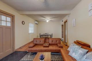 Charming Casita with 3br with Parking & Wifi! - 5