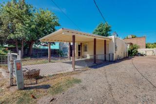 Charming Casita with 3br with Parking & Wifi! - 3