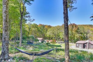 Hike, Leaf Peep and Ski! Family Getaway in Summit - 7