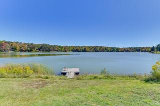 Hike, Leaf Peep and Ski! Family Getaway in Summit - 6