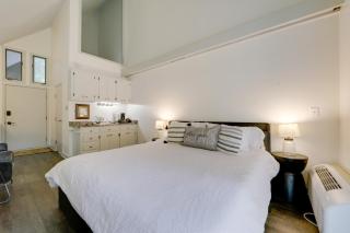 Resort Studio half Mi to Ski Sapphire Valley! - 4