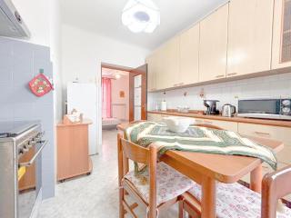 Ikea-metro 5 min Getaway Apartment - 7
