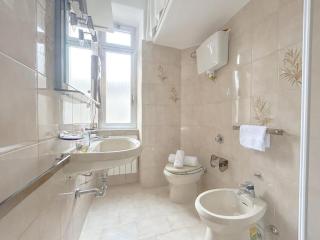 Ikea-metro 5 min Getaway Apartment - 5