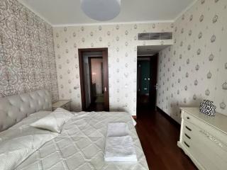 Cosy High View Apartment - 4