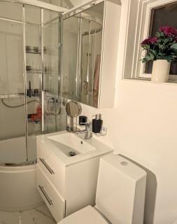 Room at House of ade - 2