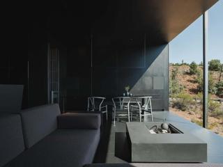Telescope House with 360 Desert Views for Family - 3