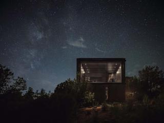 Telescope House with 360 Desert Views for Family - 4