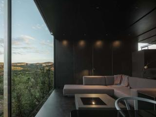 Telescope House with 360 Desert Views for Family - 8