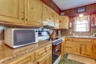 Walk to Greers Ferry Lake! Home with Dock Access - 1