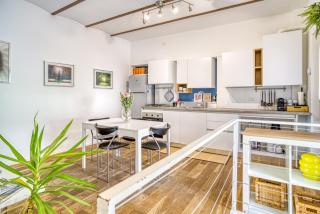 NAVIGLI Cozy House on 3 Levels with Outdoor Dining Area - 1