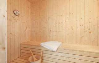 Cozy Home In Krems Iiwarderbrück With Sauna - 4