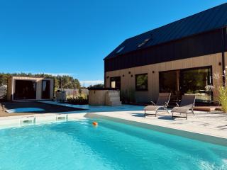 Blissko - boho willa z basenem, sauną i jacuzzi - 0