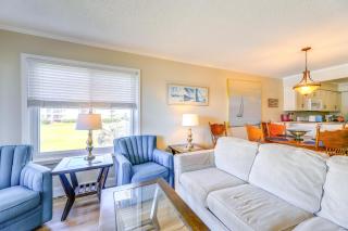 Eclectic Atlantic Beach Condo with Amenity Access! - 7