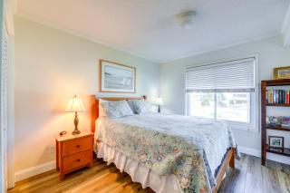 Eclectic Atlantic Beach Condo with Amenity Access! - 1