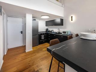 Beachfront Sky Loft - 4