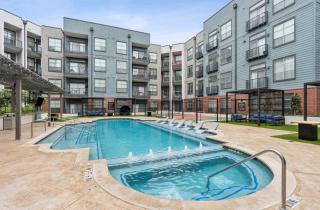 Luxury Skyline Escape, FIFA World Cup, Sauna, King Bed, DT View - 4