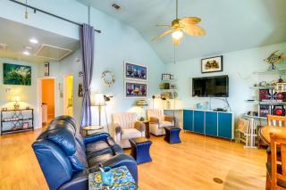 Ocean Views and Walk to Shore Crystal Beach Home! - 7