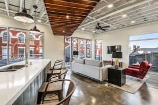 Luxury Two Bedroom Penthouse - 8