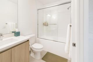 Hollywood Sign View Corner 2 Bedroom 2 Bathroom Condo with Pool, Gym, Spa - 2