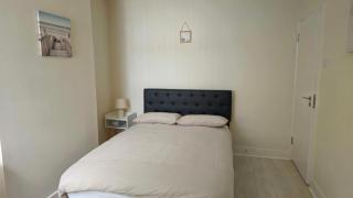 2 Bed Cottage Retreat in central location - 1