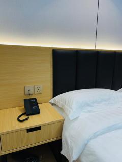 Times Mansion king size standard room - 5