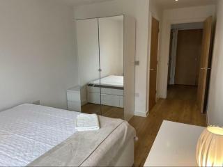 Central MCR 2 bed - Gym - Pool Table - Terrace - Free Parking - 1