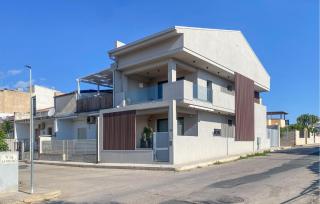 4 Bedroom Awesome Apartment In Kaukana - 6
