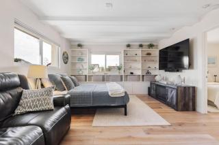 Cozy Leucadia Bungalow Work from Home - 2