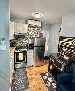 Entire rental studio unit in Queen Village Philly - 3