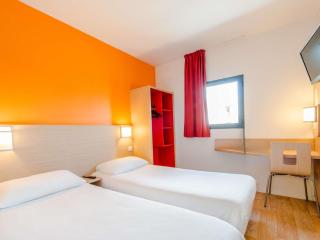 Hôtel Eco La Rochelle Centre les Minimes - 3