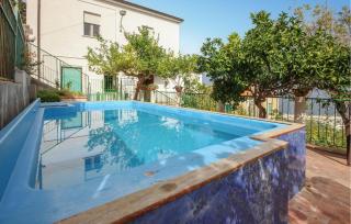 Beautiful Apartment In Agropoli With Wifi - 2