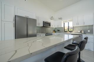 Luxury Villa, Pool & Prime Location - 5