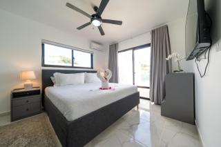 Luxury Villa, Pool & Prime Location - 3