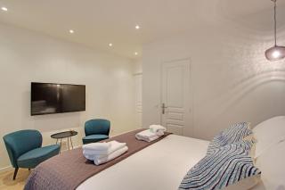Pick A Flat's in Champs Elysees - Rue Percier - Paris - 9