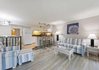 Sea Crest Surf and Racquet Club - 8