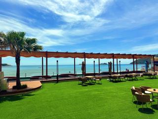 Cloud Coast Hotel - 9