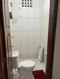 Casa grande Com 2 quartos e 2 suítes - 4