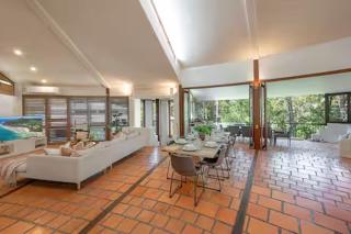 Little Cove 4BR Home, Pool, Pool table, Sleeps 16 - 3