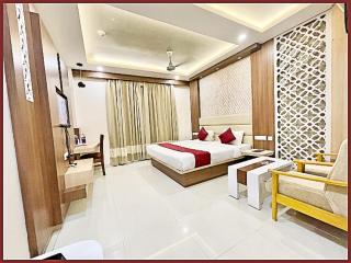 HOTEL K P INN - Near Sea Beach - Jagarnath Temple - Restaurant & Lift & Parking & Wi-Fi Facilities - Fully Air Conditioned Hotel in Prime location - Best Hotel In puri - 5