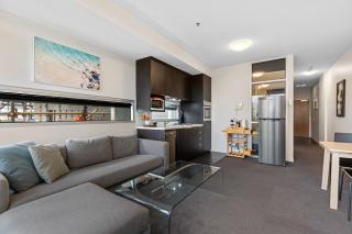 Fitzroy North 1-Bed with Balcony by Edinburgh Park - 4